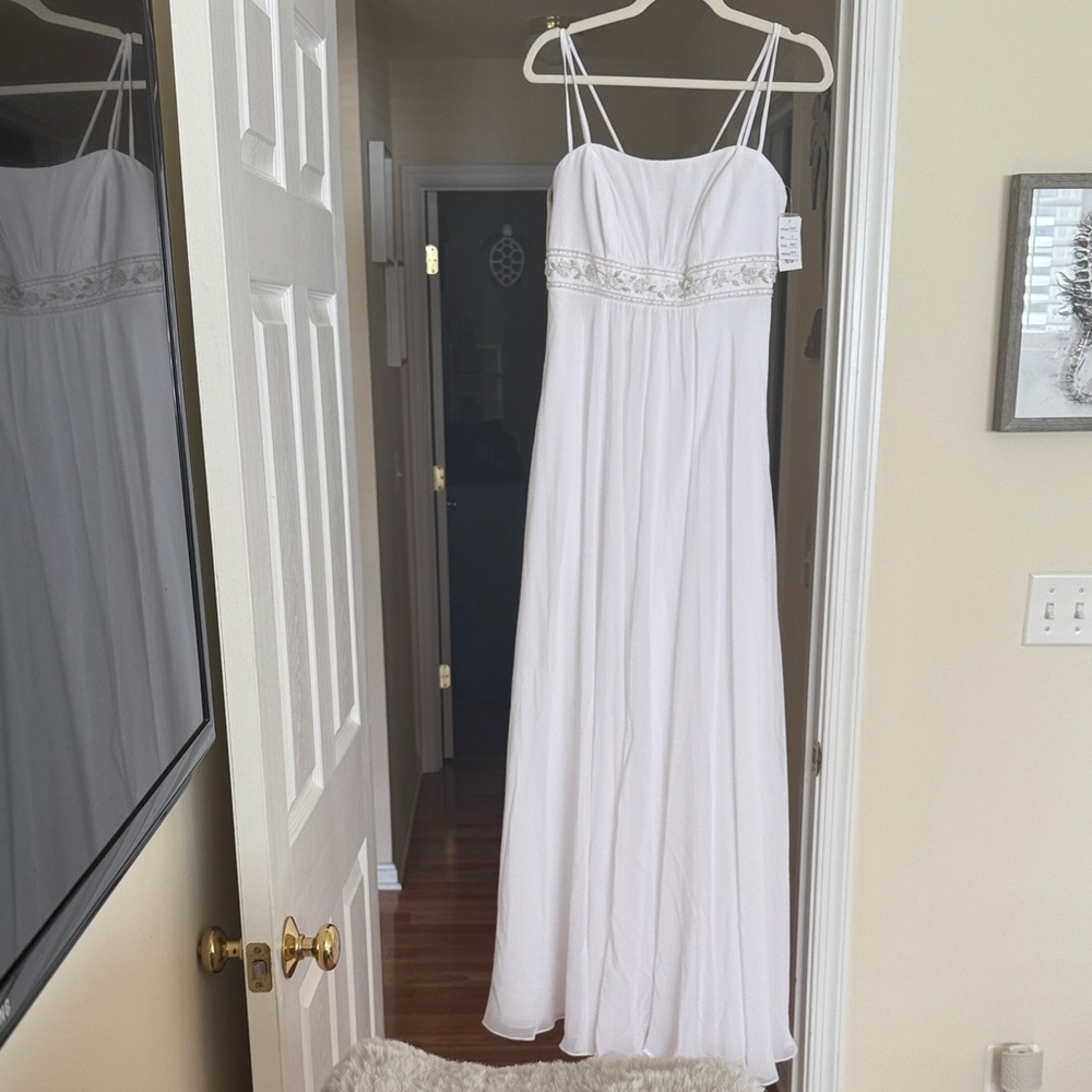 White Wedding Or Prom Dress Sz 8 Davids Bridal NWT